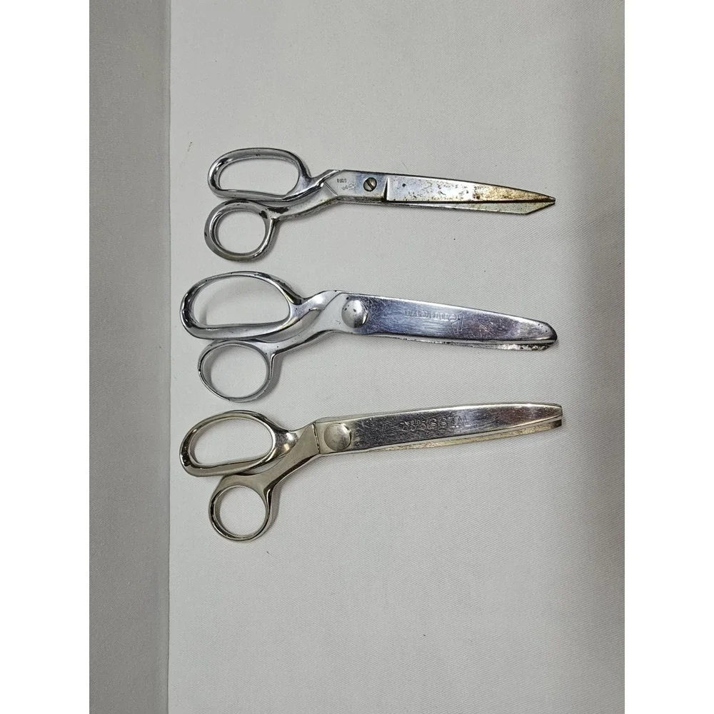 vintage sewing and pinking shears scissors‎